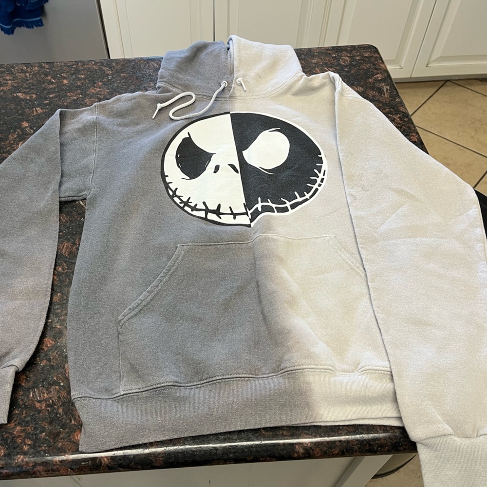 the nightmare before christmas hoodie size S Small